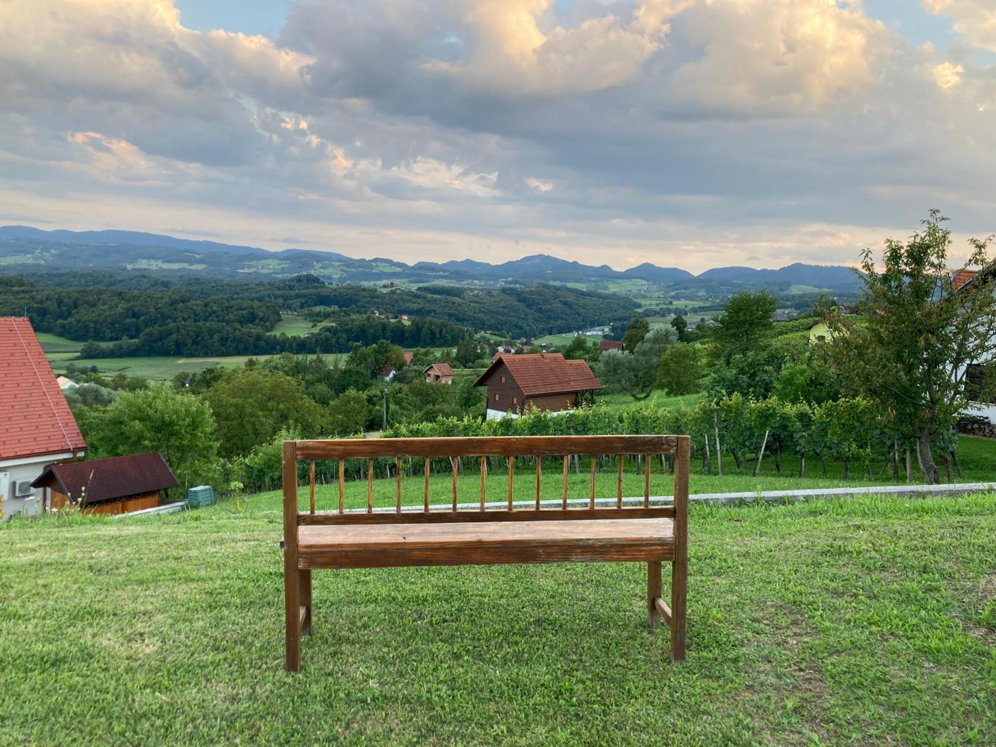 Апартаменти Morning Coffee W A View :) Подчетртек Екстер'єр фото
